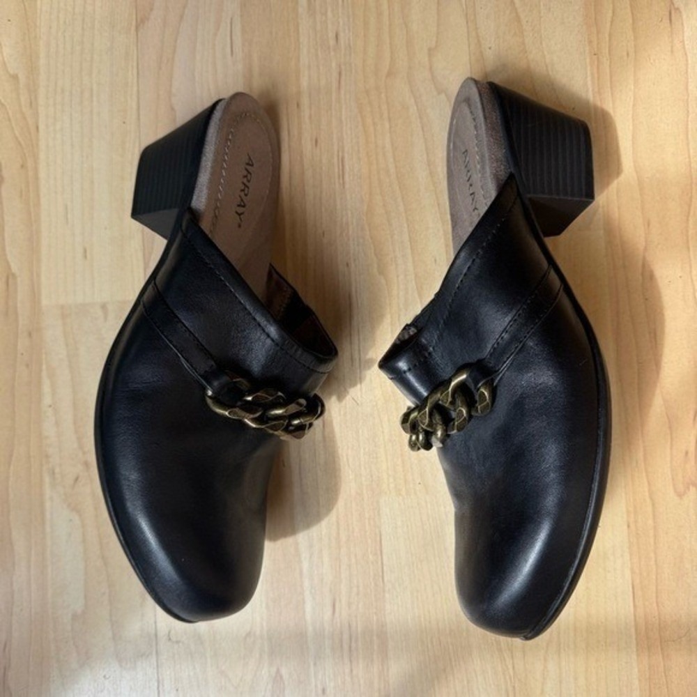 Array Mules Low Heel Black Leather Gold Chain 9 Business Casual Preppy Capsule